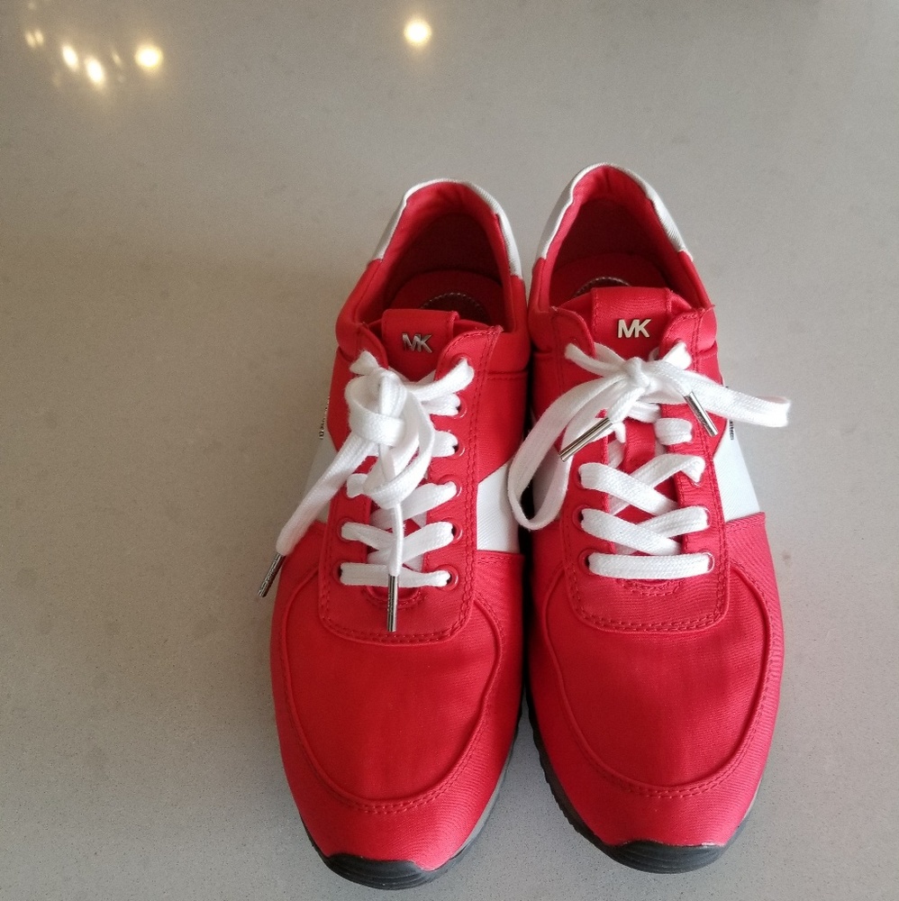 Walking shoes